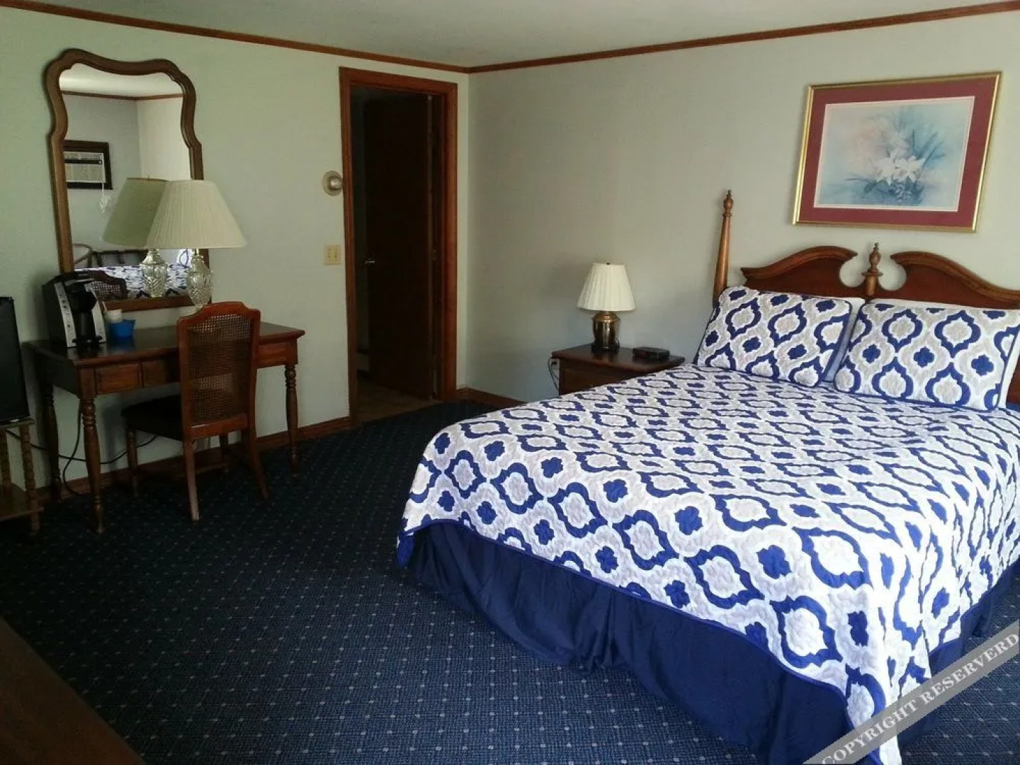 Olde Tavern Motel And Inn