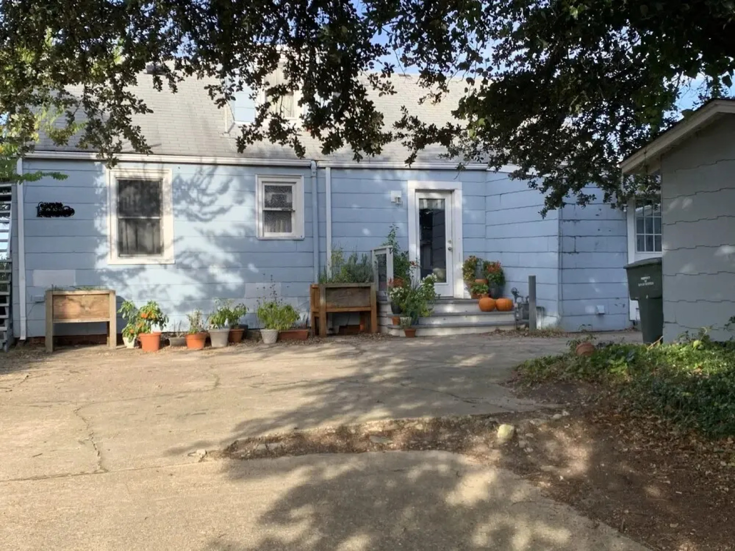 Sandy Dunes At The Beach - Beachfront, Wi-fi, Pets 3 Bedroom Home by RedAwning