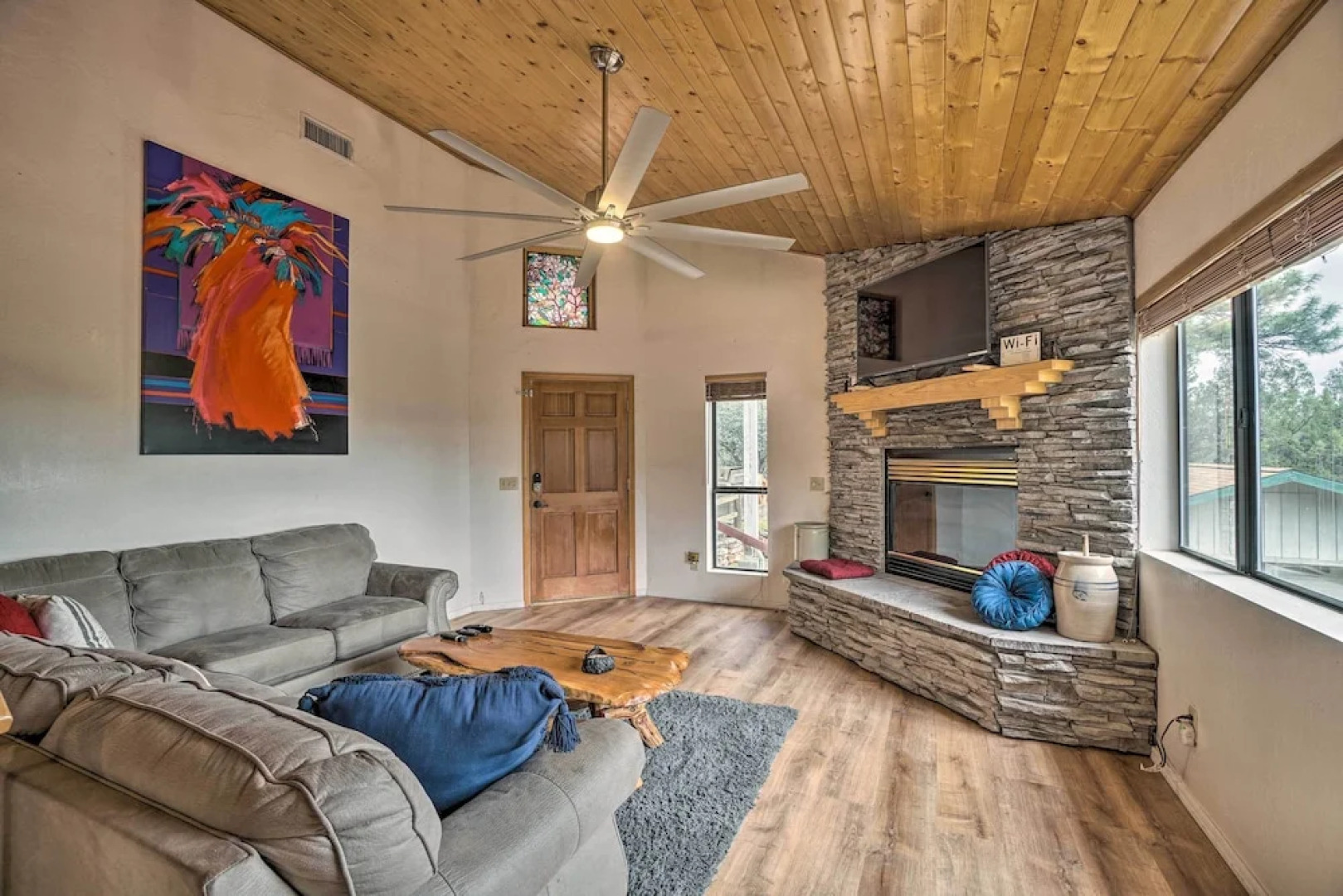 Cozy Pine Retreat w/ Private Hot Tub & Views