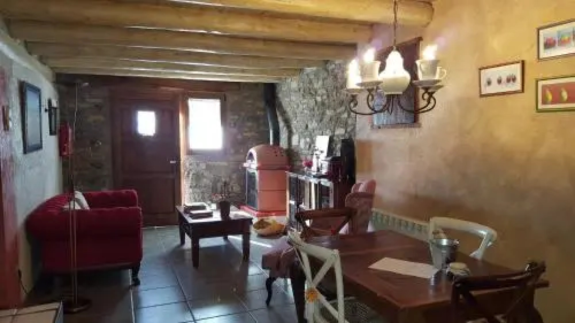 Apartamentos La Borda Castillon