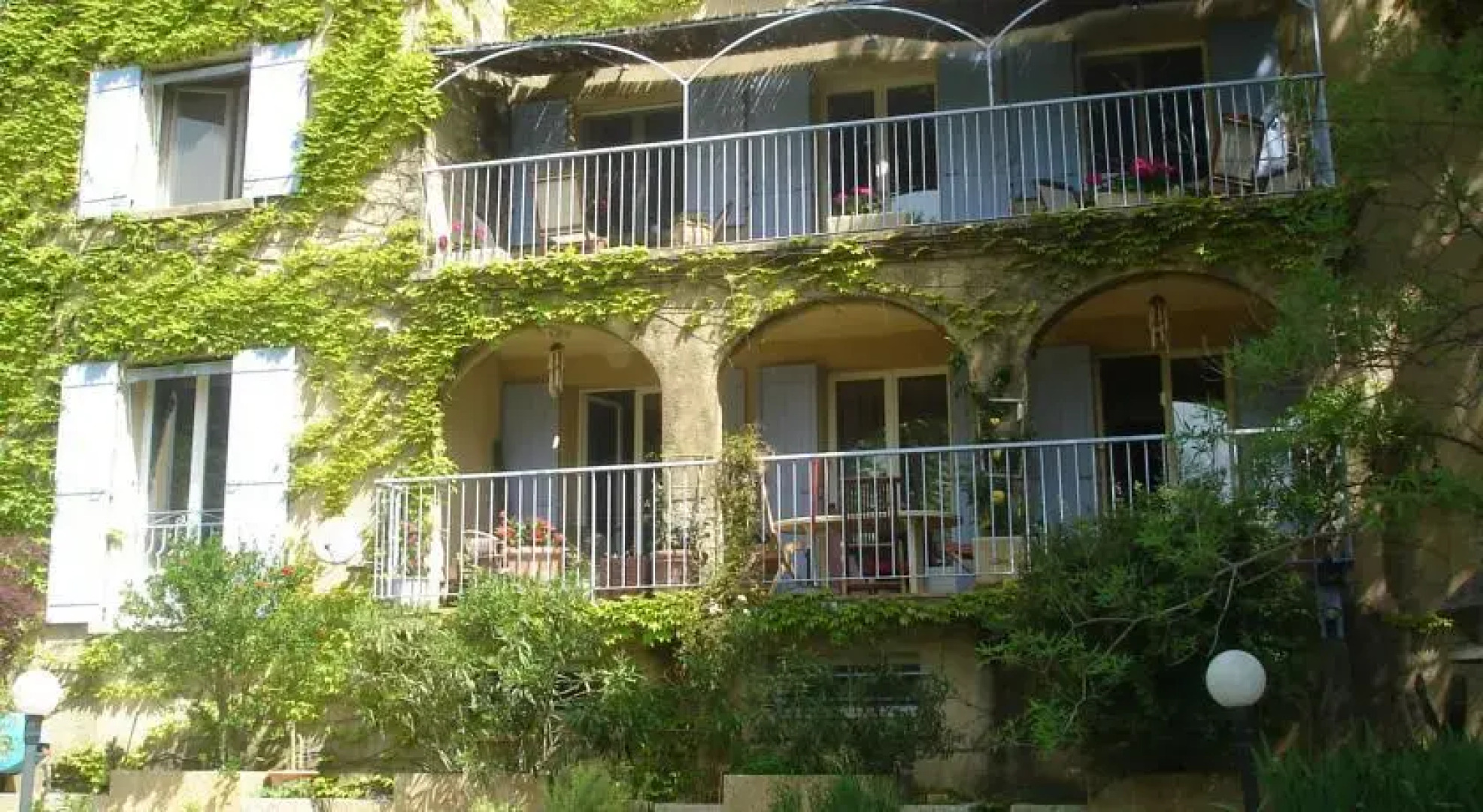 Chambres dHôtes La Terre des Lauriers