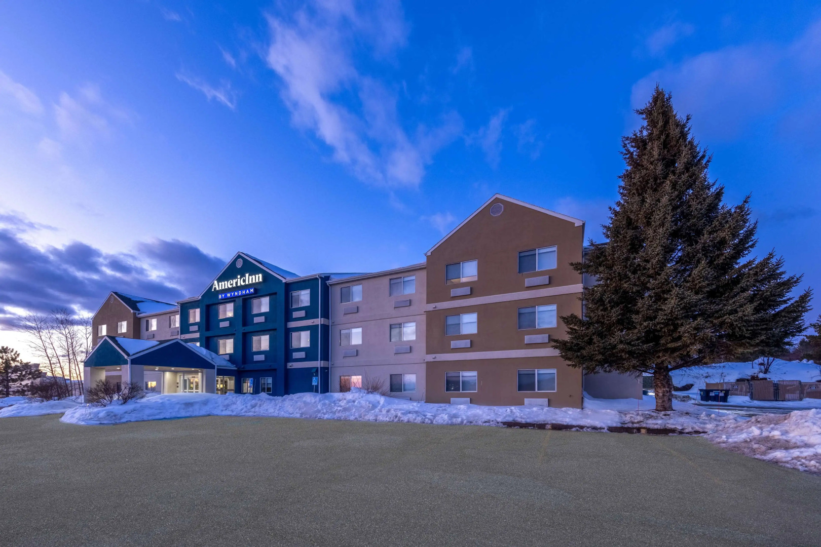 AmericInn by Wyndham Duluth