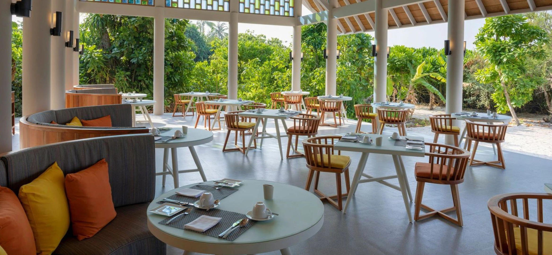 Emerald Faarufushi Resort & Spa