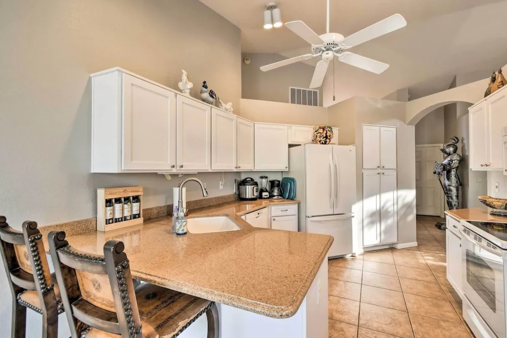 Gold Canyon Getaway w/ Golf + Community Perks