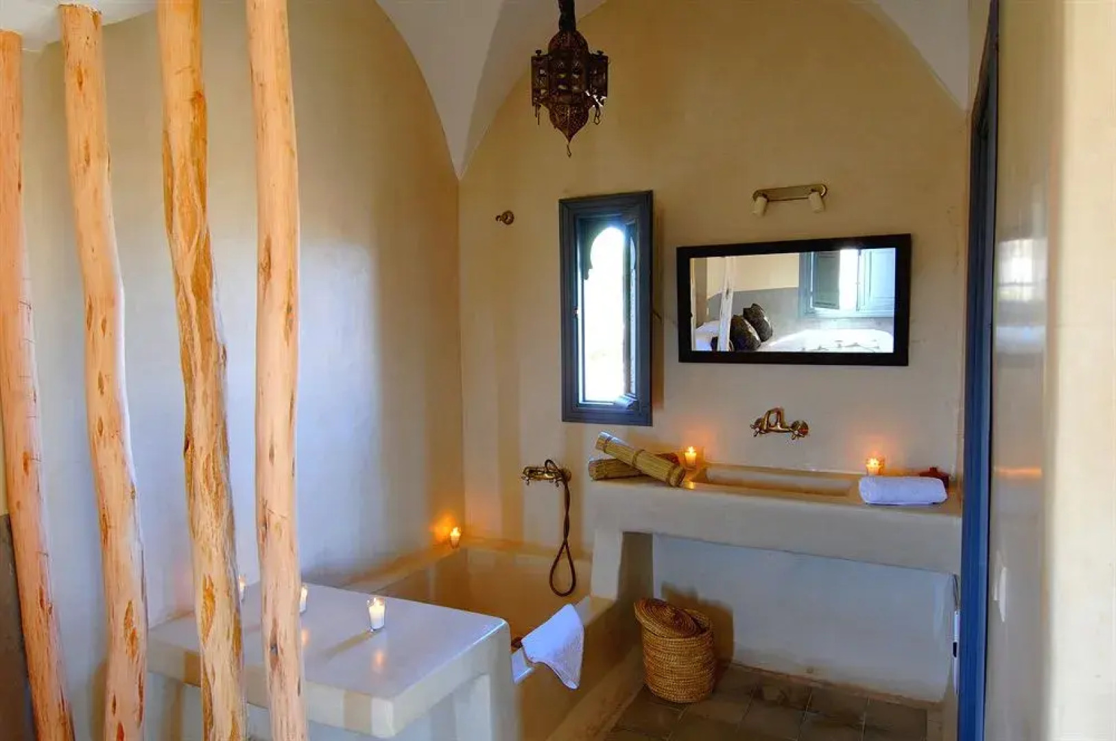 Shems Moon Lodge & Spa