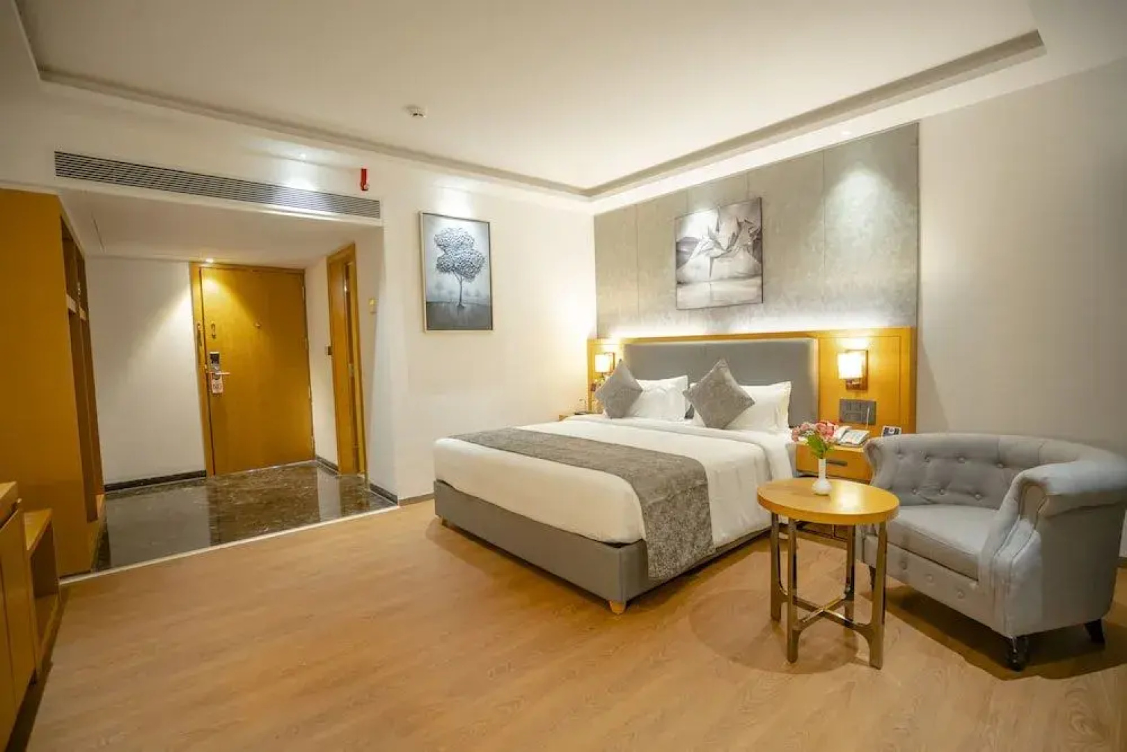 Zip By Spree Hotels Chakan