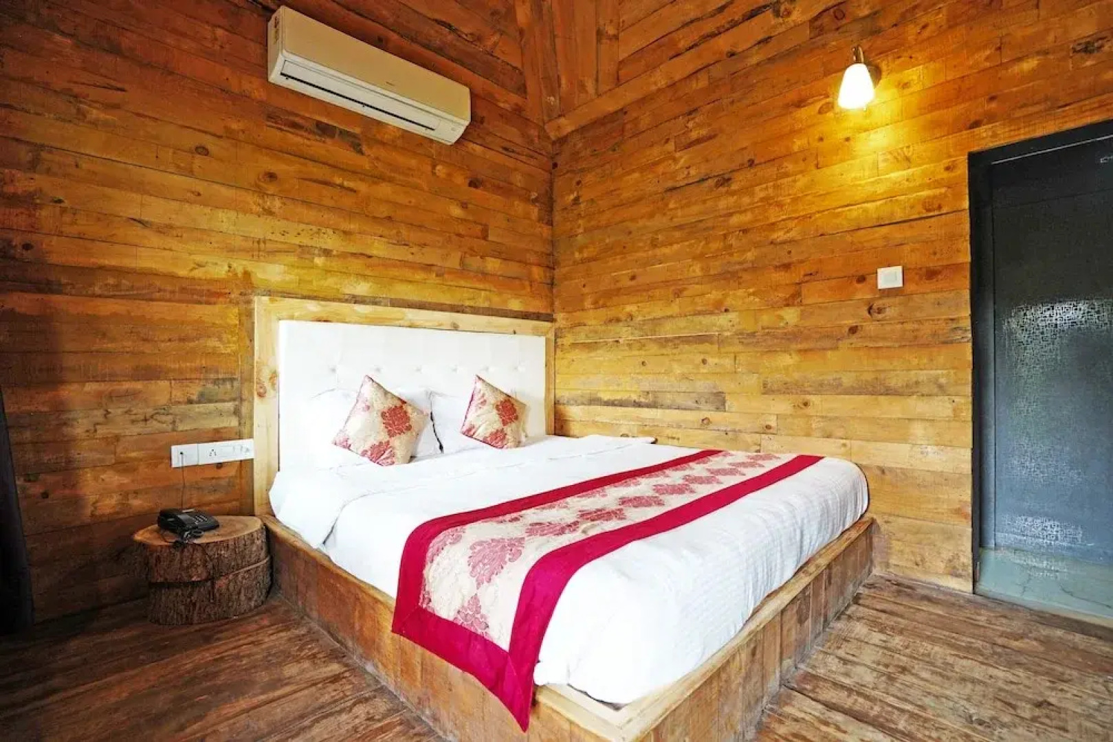 Palette - Rajmahal Resort