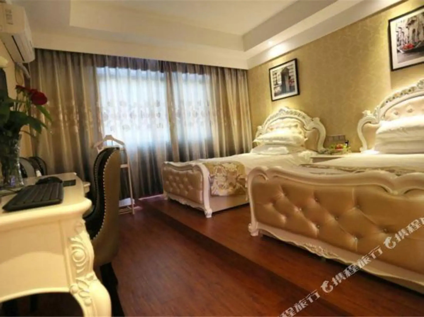 Qiangui Theme Hotel
