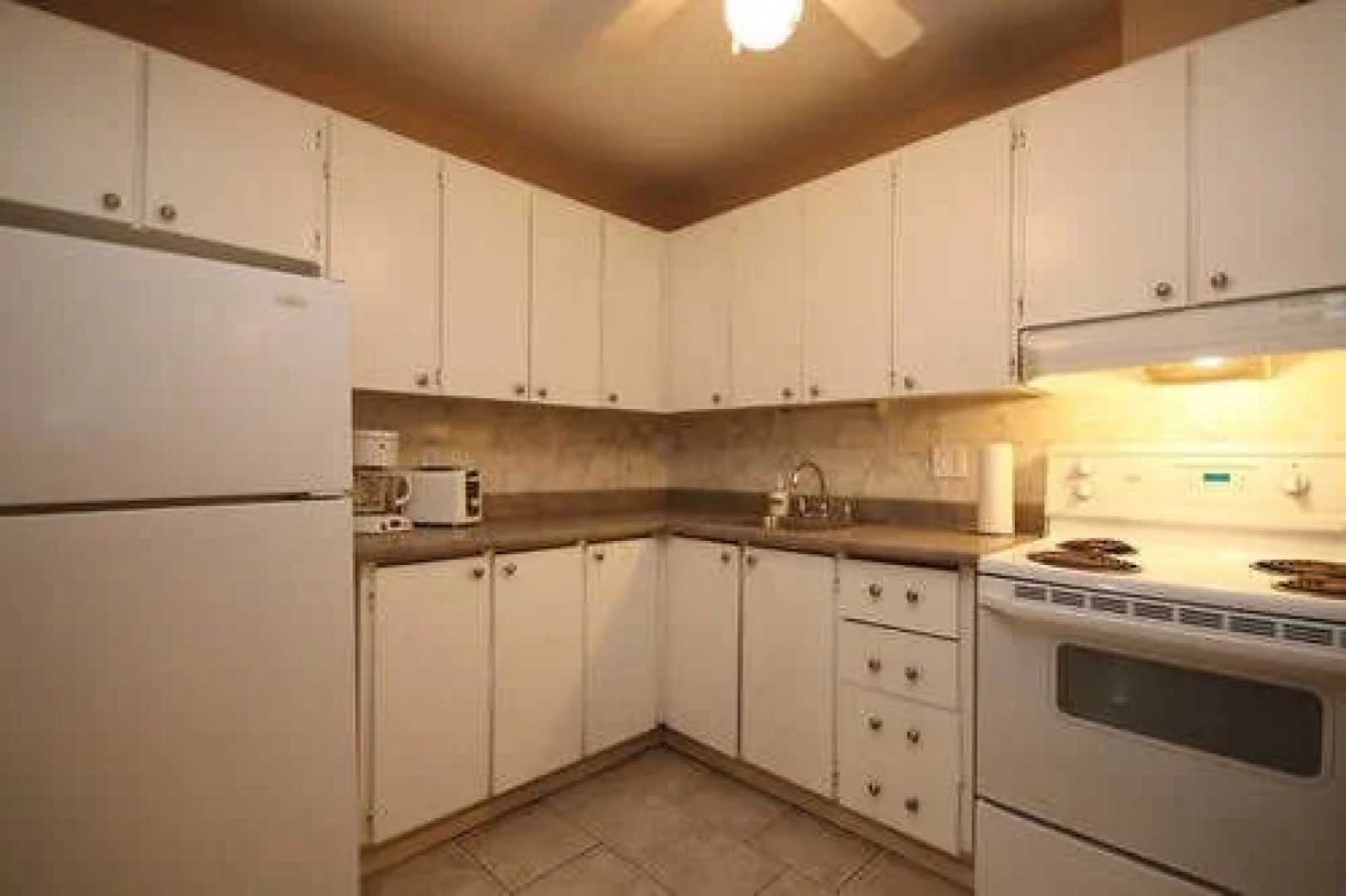 LM Stays -Near Airport & Golf & Shopping