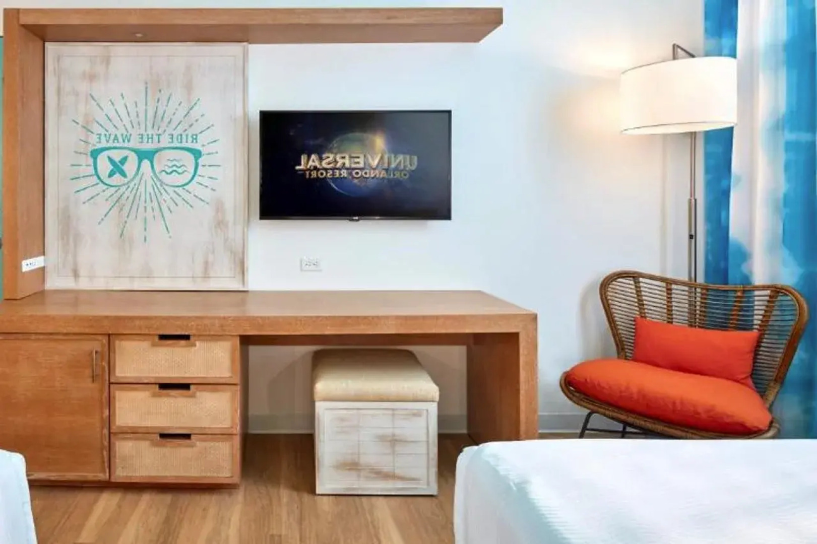 Universal's Endless Summer Resort - Surfside Inn and Suites