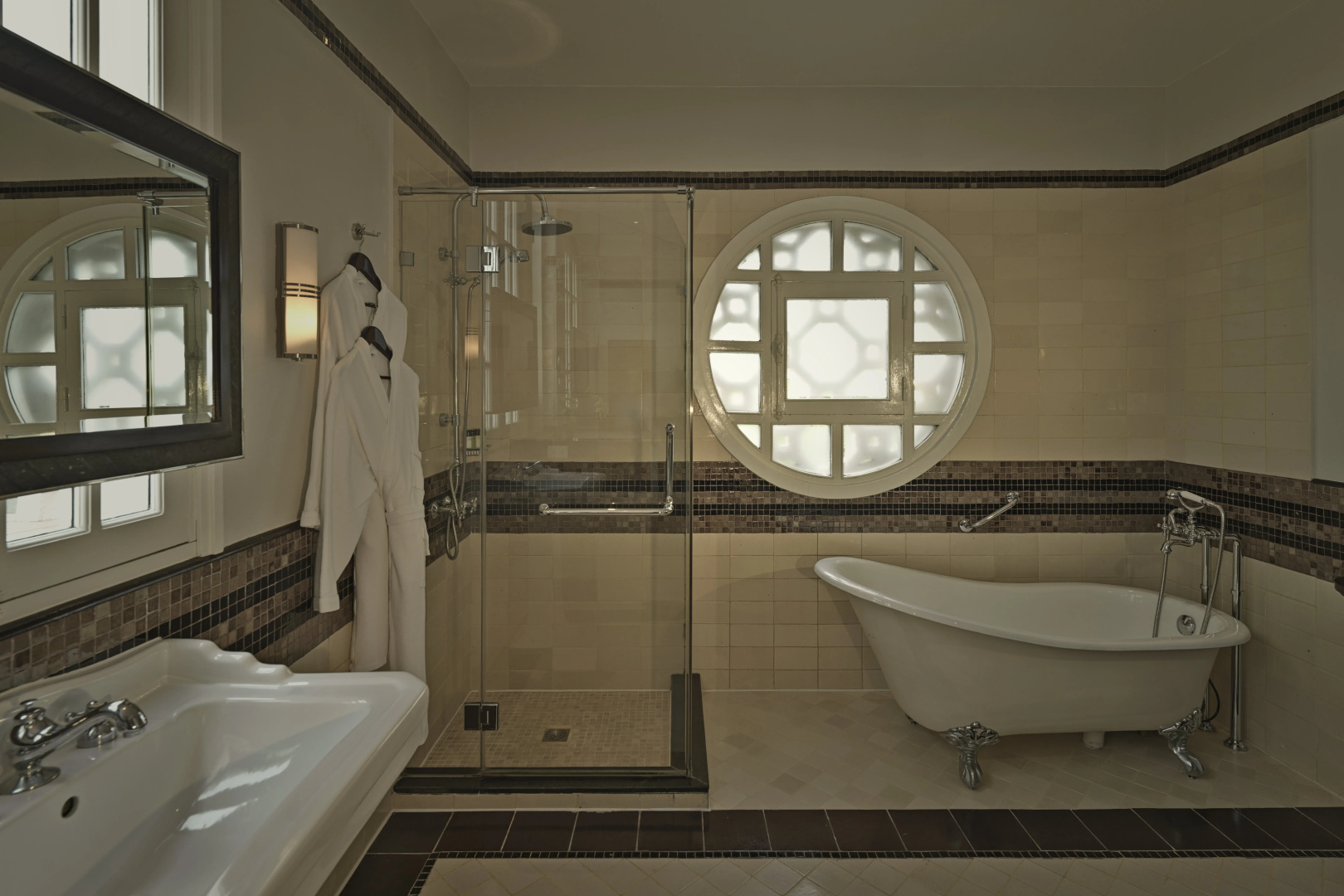 Azerai La Residence Hue
