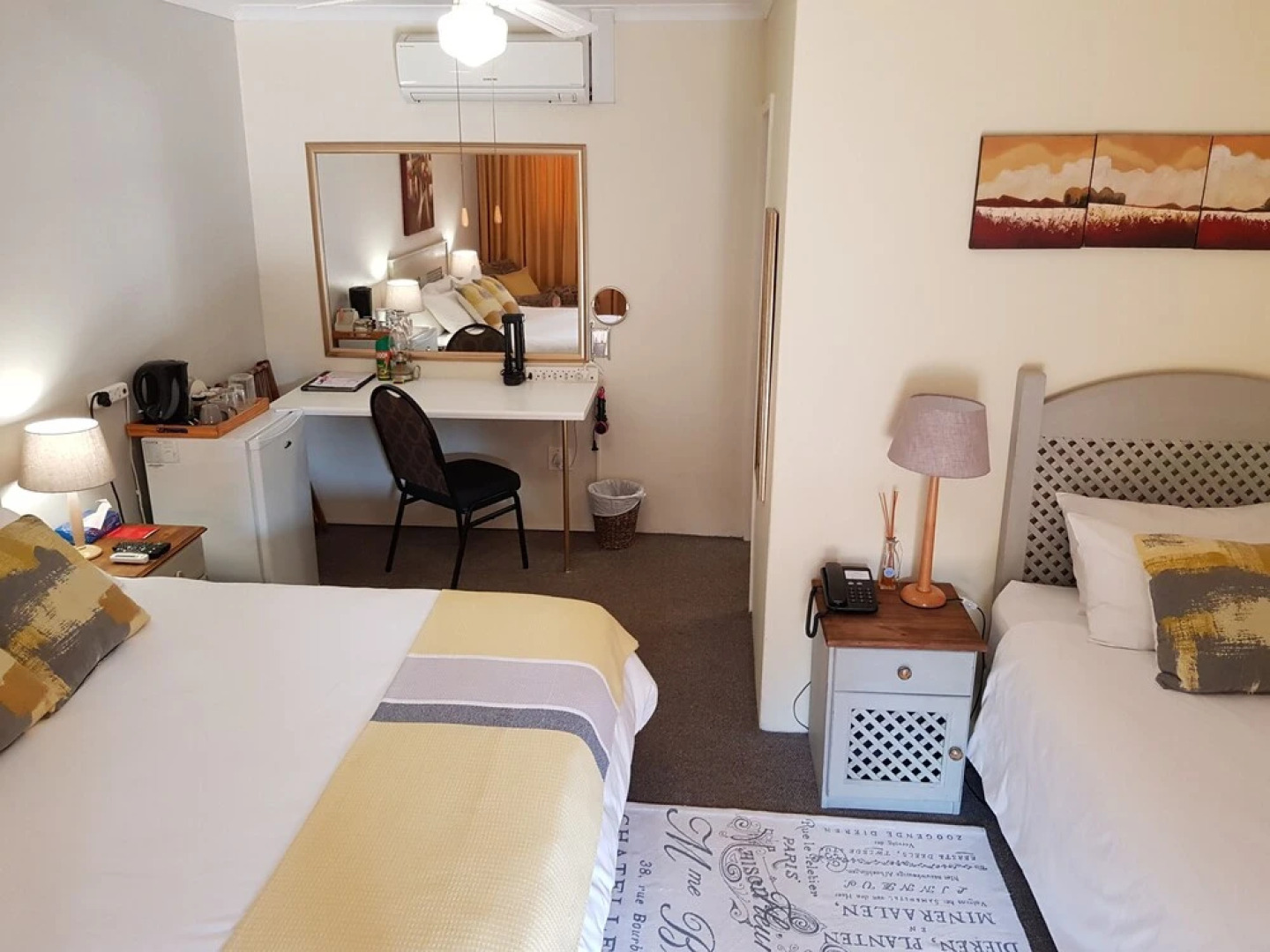 Aandbloem Guest House