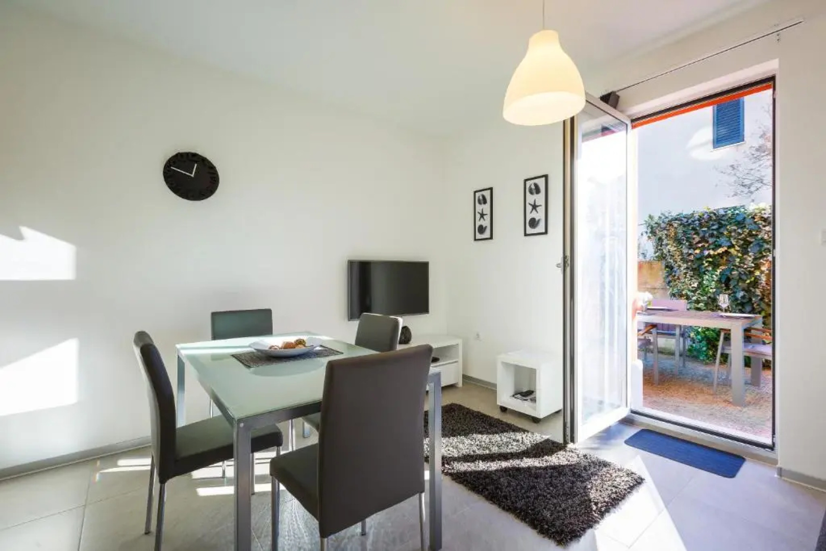 Ivni Apartmani