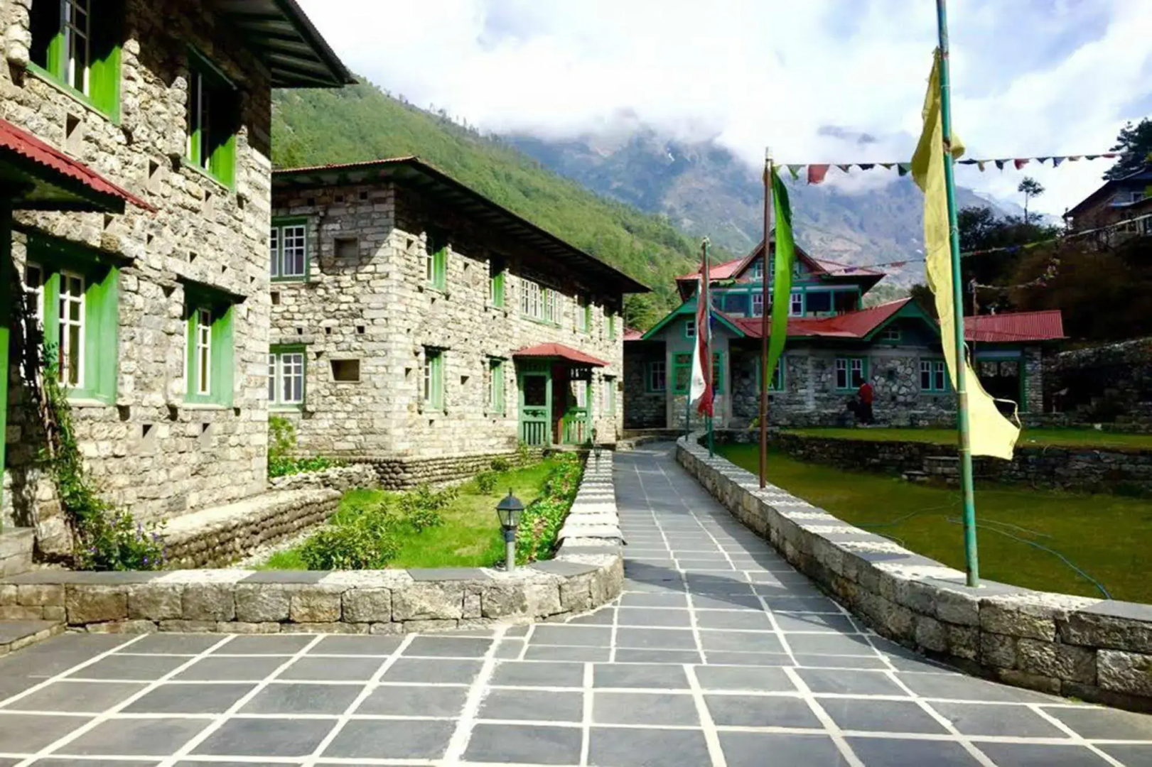 Yeti Mountain Home Phakding