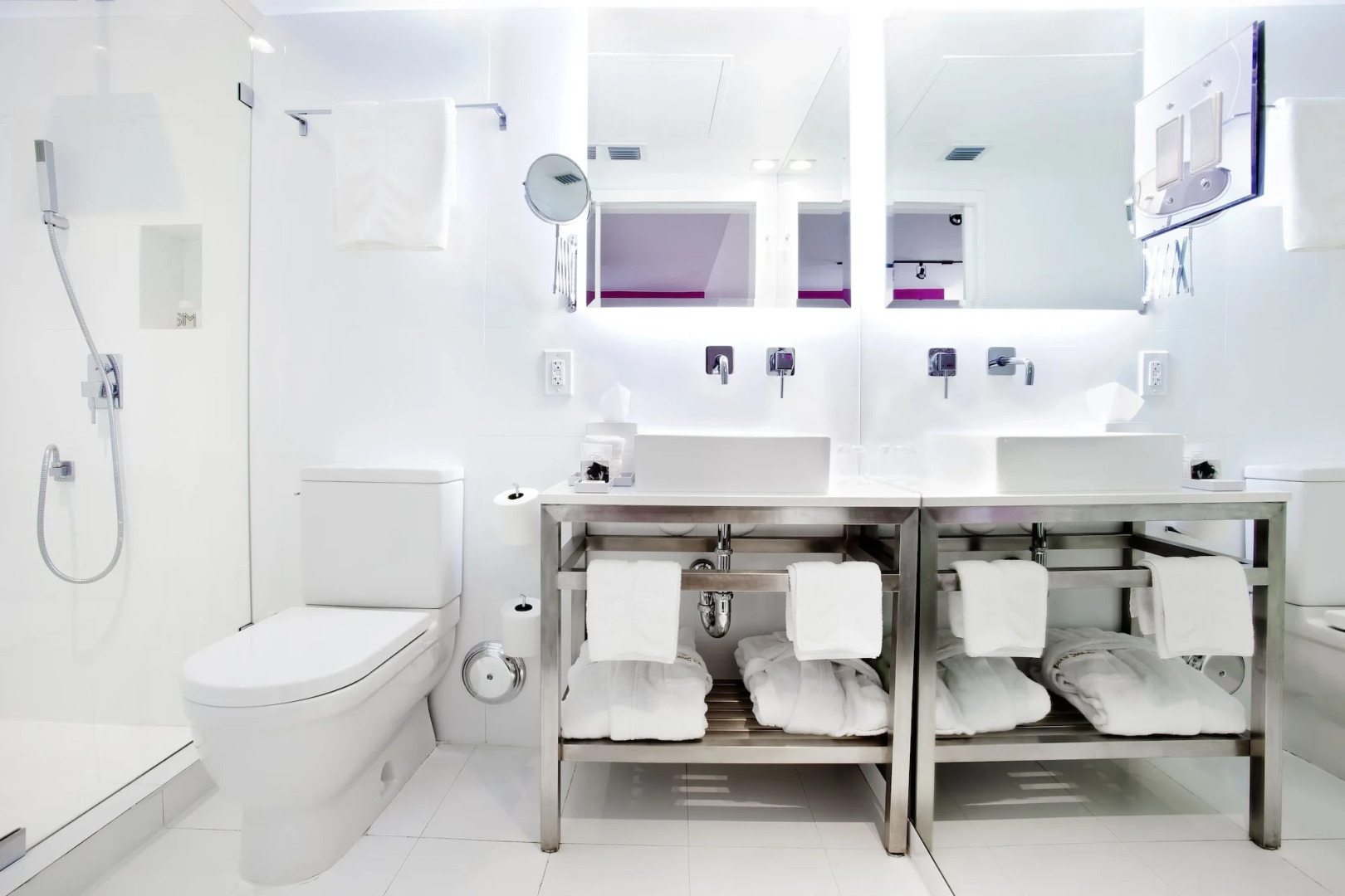 Blanc Kara - Adults Only