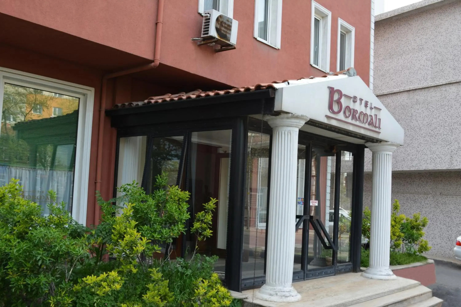 Bormali Hotel