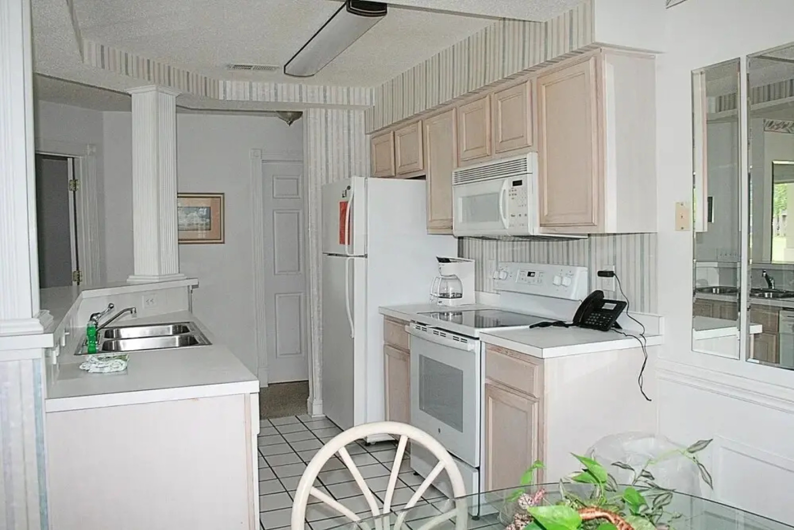 27 Hole Golf Resort Condo 501m Close to Beach in Calabash by Redawning