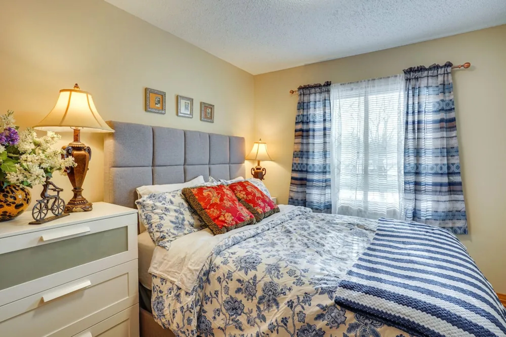 Charming Savage Home w/ Yard: 18 Mi to Minneapolis