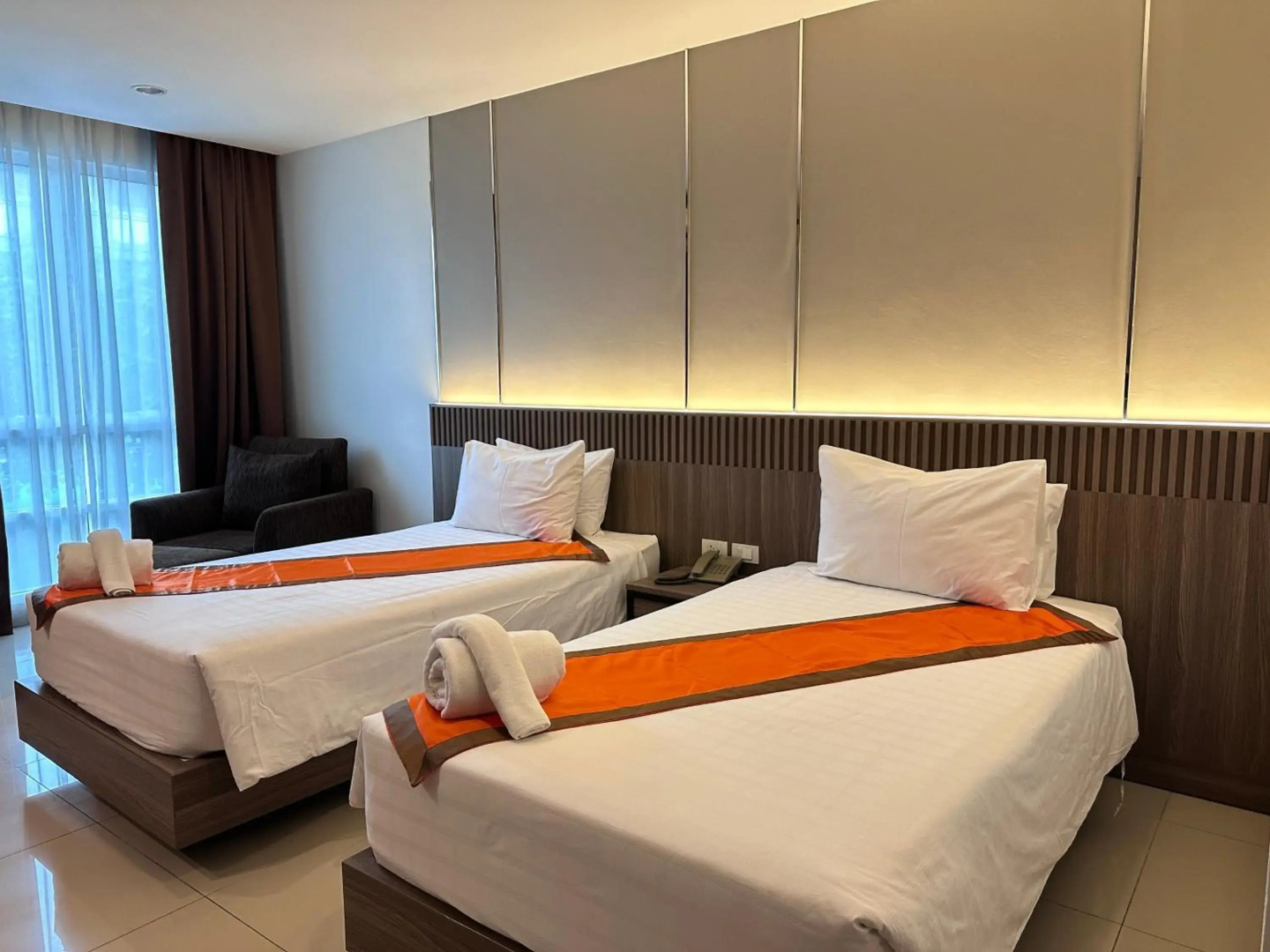 Crystal Suites Suvarnabhumi Airport