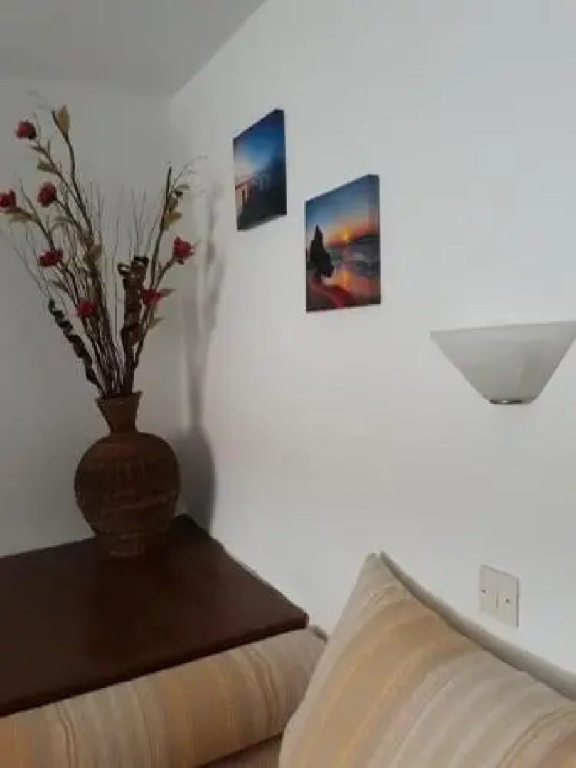 Violetta Studios & Apartments