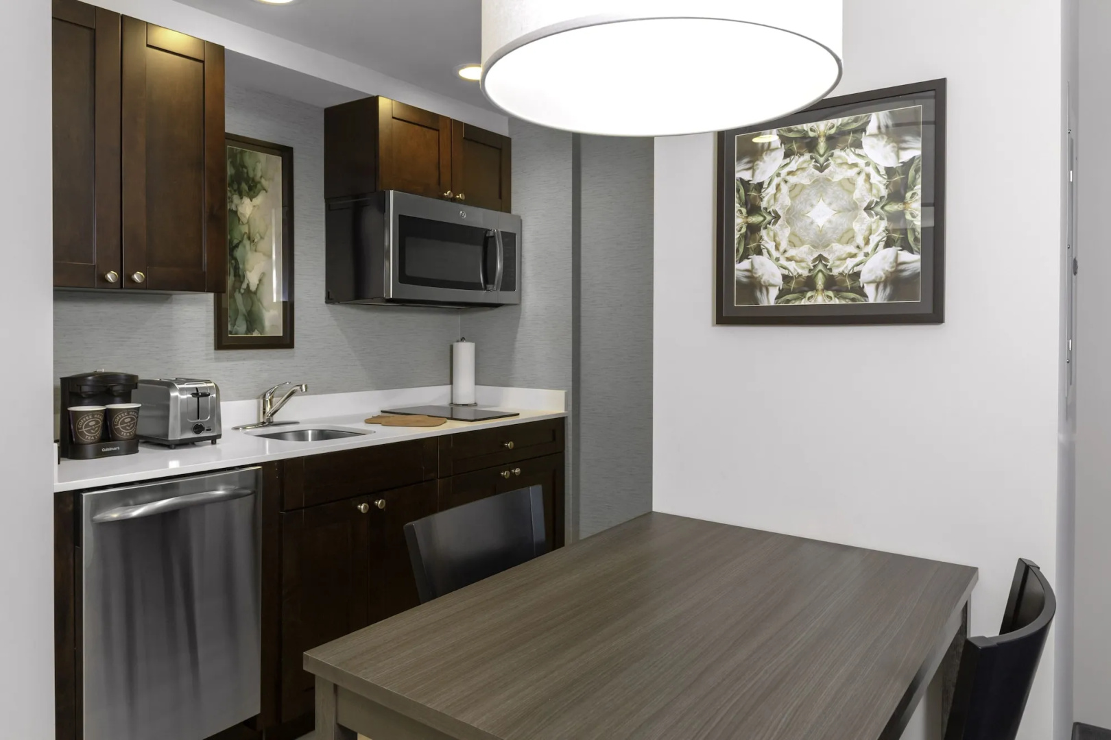 Homewood Suites by Hilton Lansing Eastwood