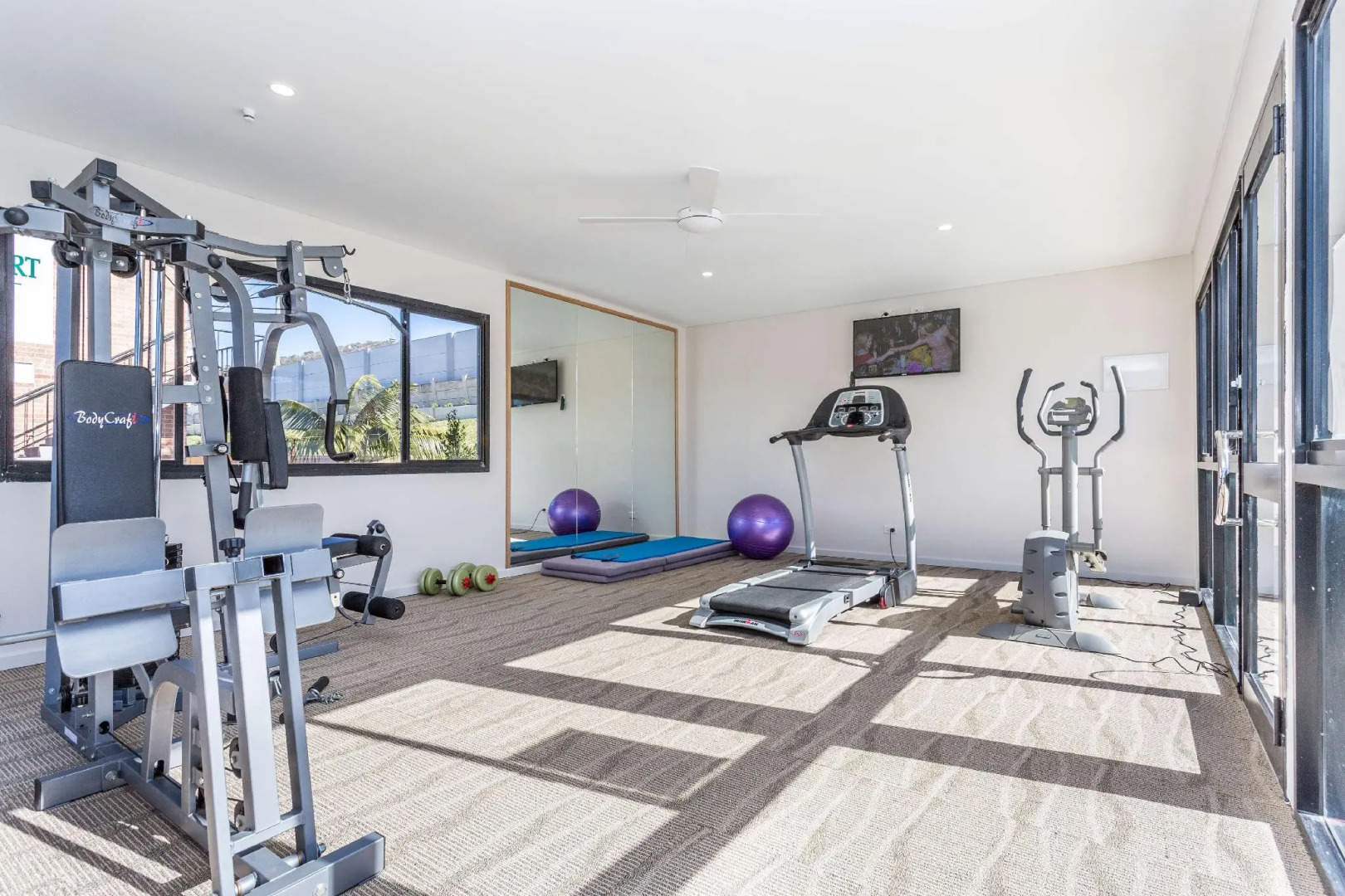 Country Comfort Amity Motel