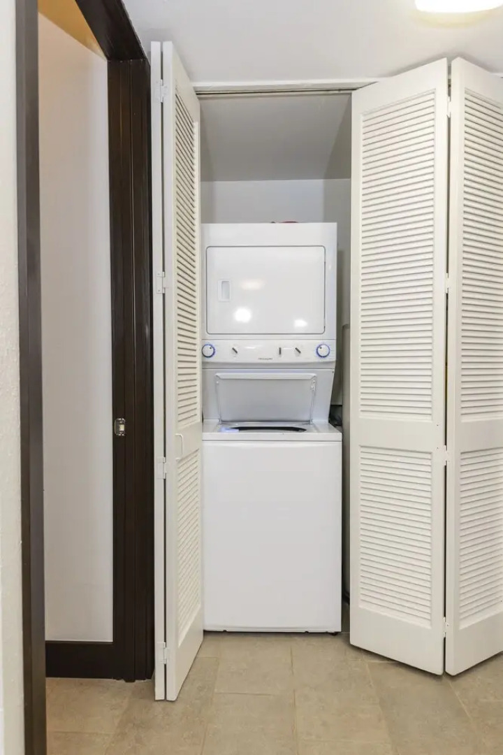 Sands of Kahana 354 by RedAwning