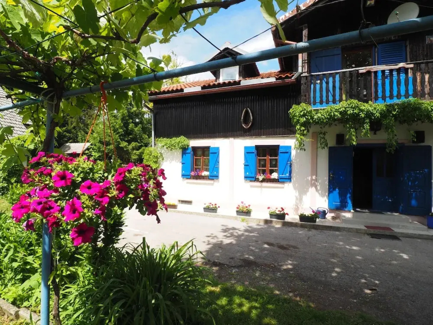 Guest house Sara Latin