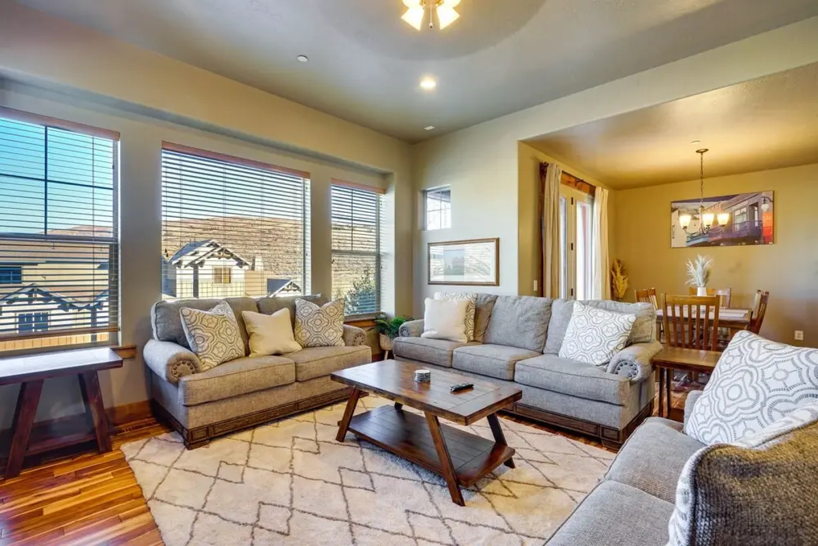 Townhome w/ Outdoor Pool Access: 6 Mi to Park City