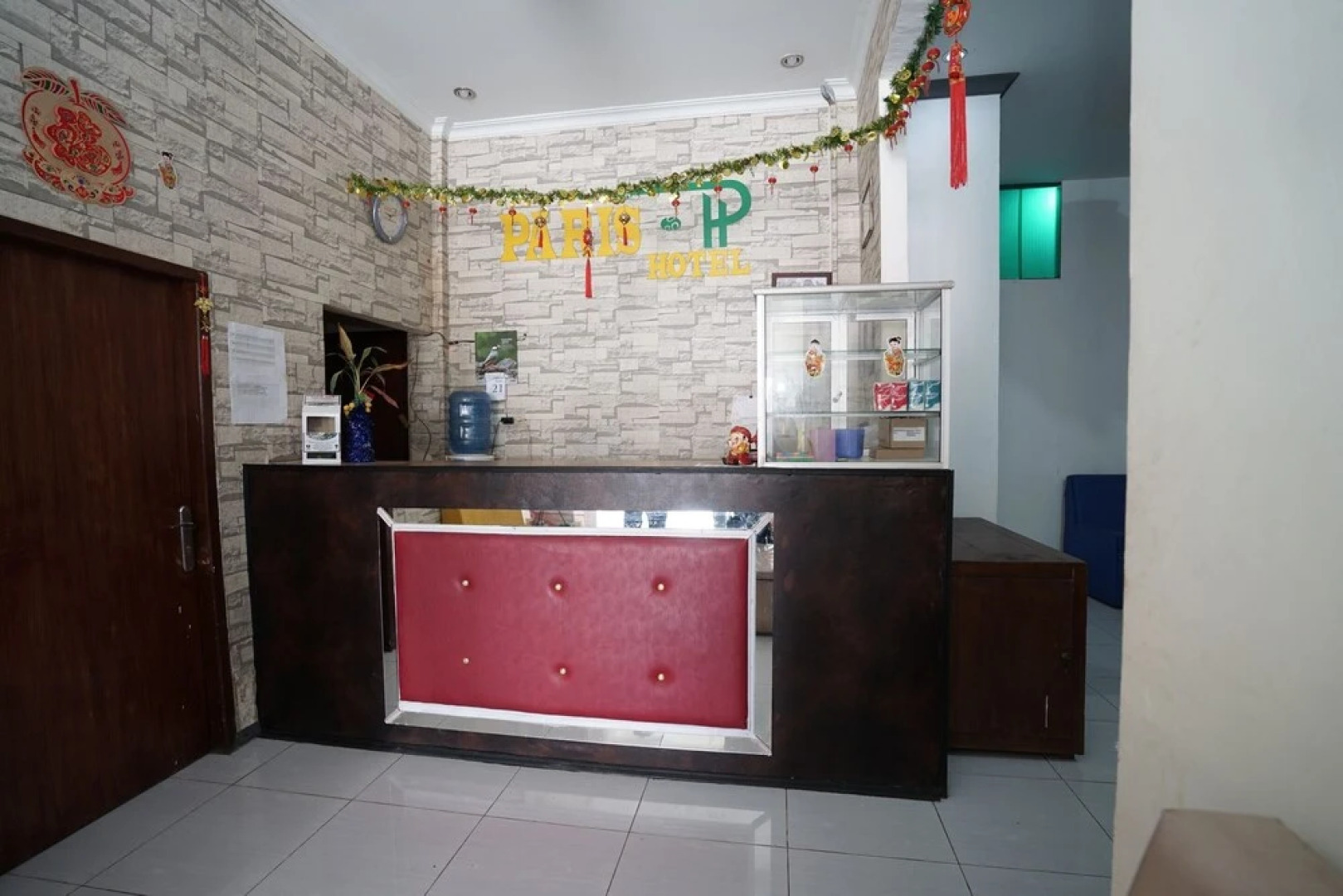 Paris Hotel by OYO Rooms