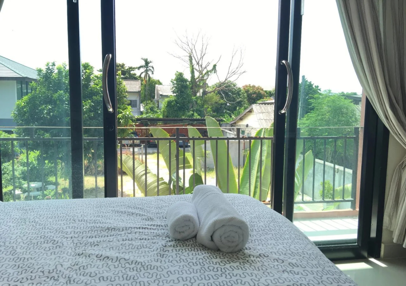 Montra-Nakhon Guest House