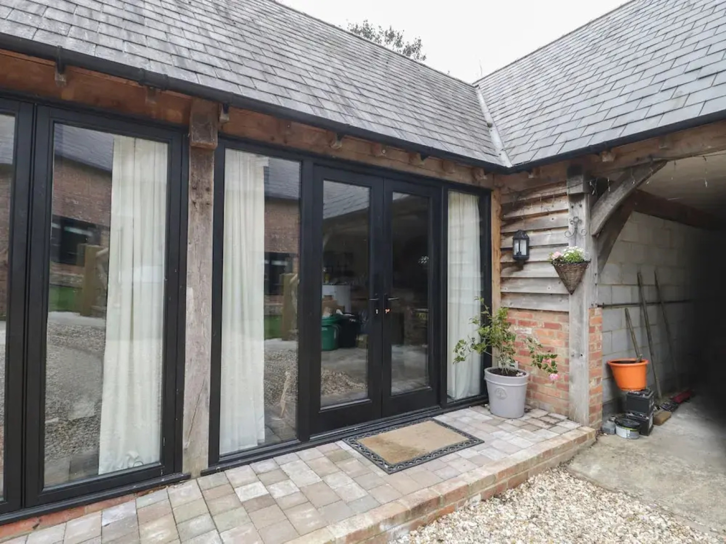 The Courtyard - Hilltop Barn