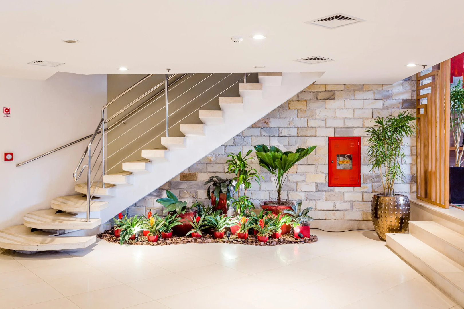 Victory Business Hotel