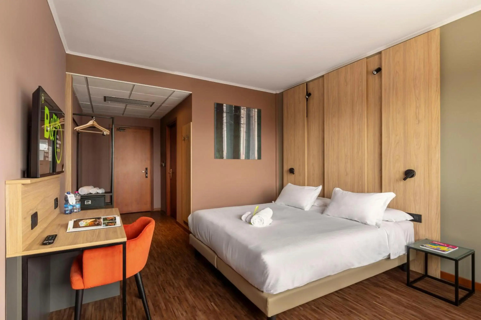 Отель B&B Cuneo Cristal