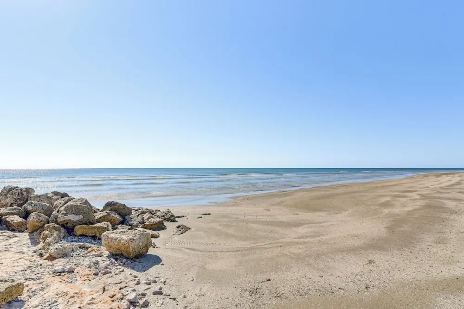 Beachfront Home w/ Deck + Views in Freeport!