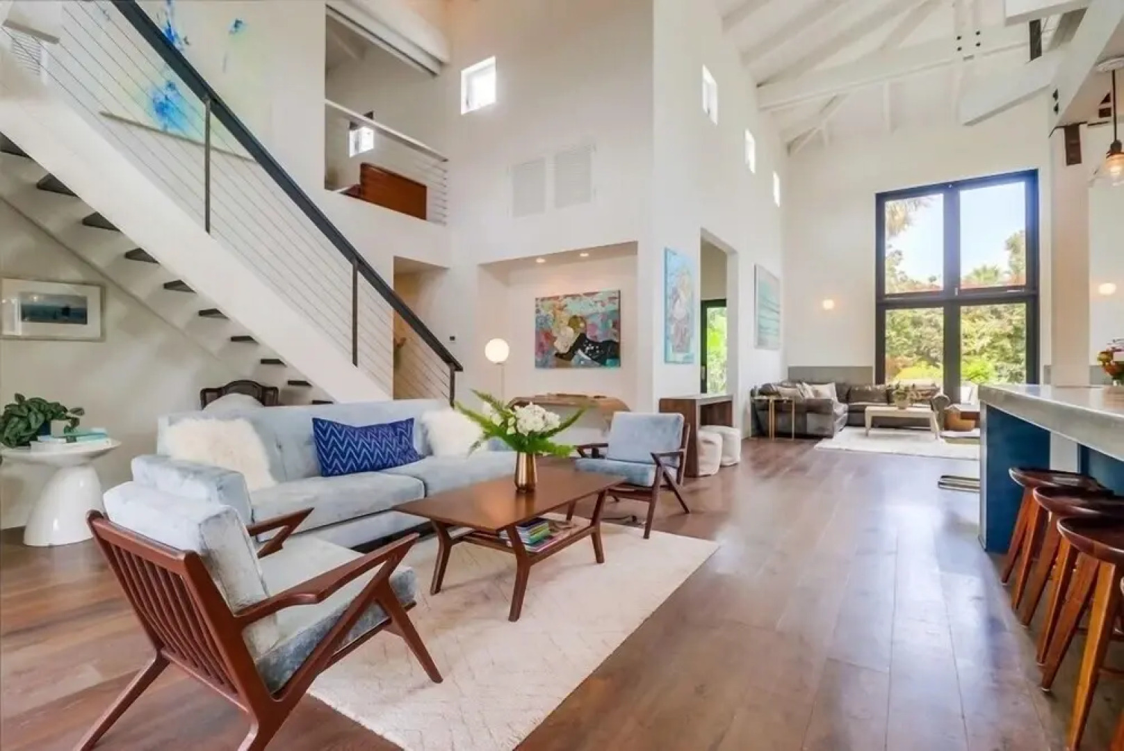 1155 Hymettus Ave 4 Bedroom Home by Redawning