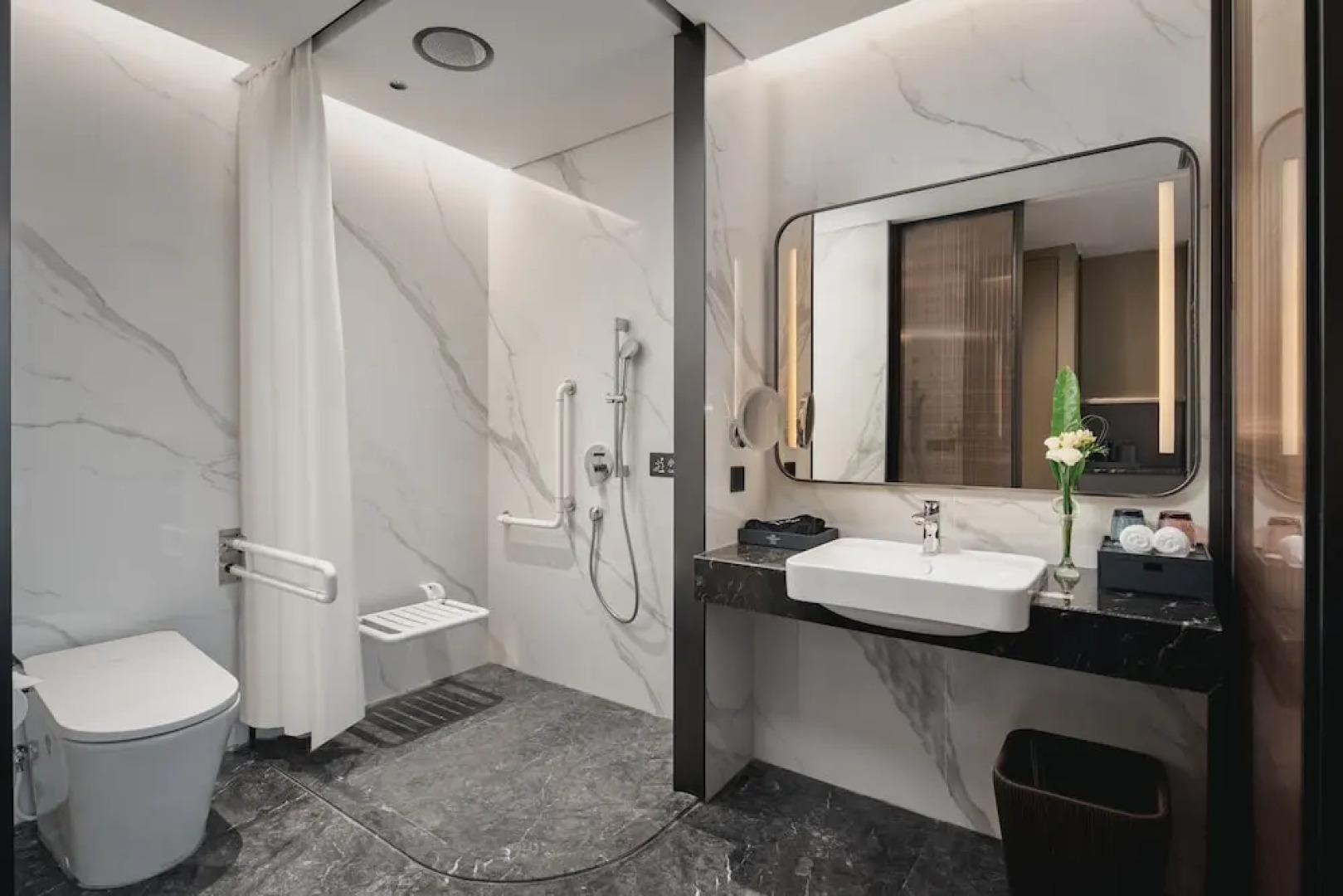 Crowne Plaza Shangluo by IHG