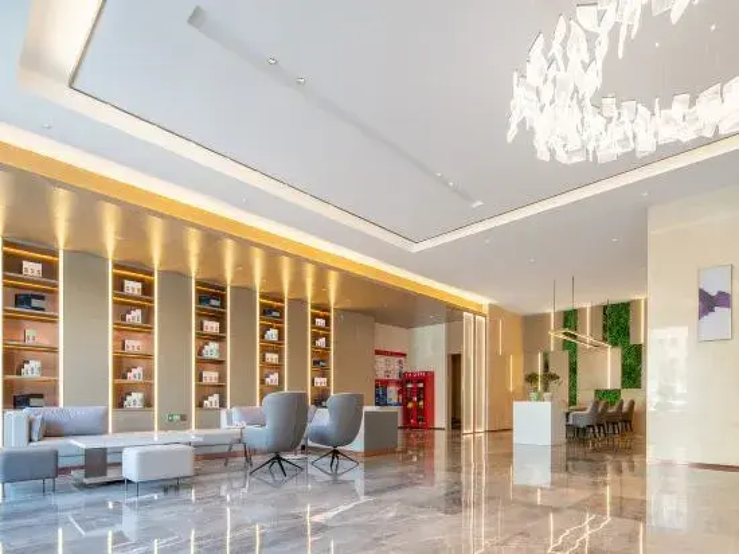 Lavande Hotel (Altay Huali Xuefu Branch)