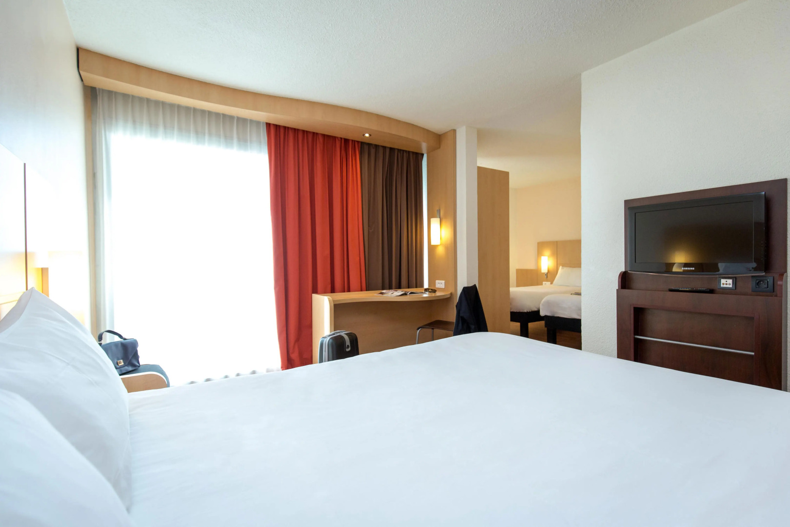 ibis Cavaillon Portes du Luberon