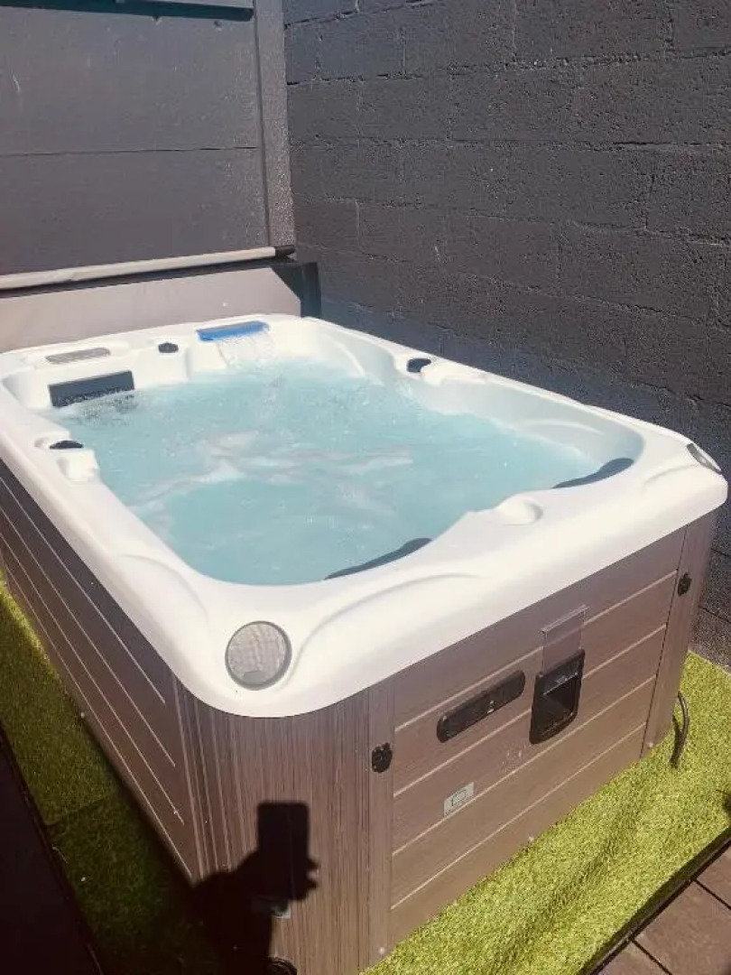 Appartement Bel Air - Terrasse avec jacuzzi - Accès Piscine