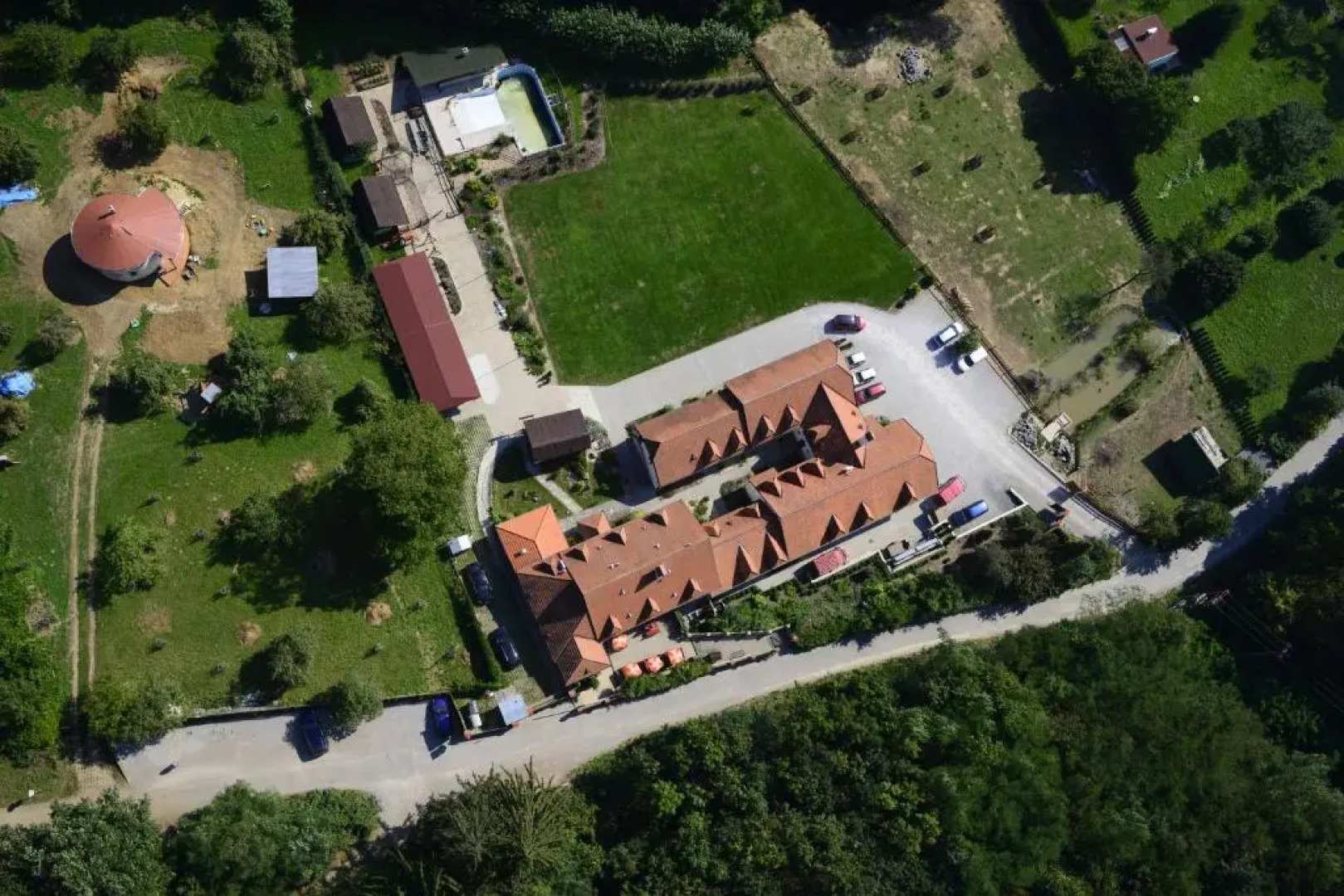 Restaurace a Penzion Kadlcuv Mlýn