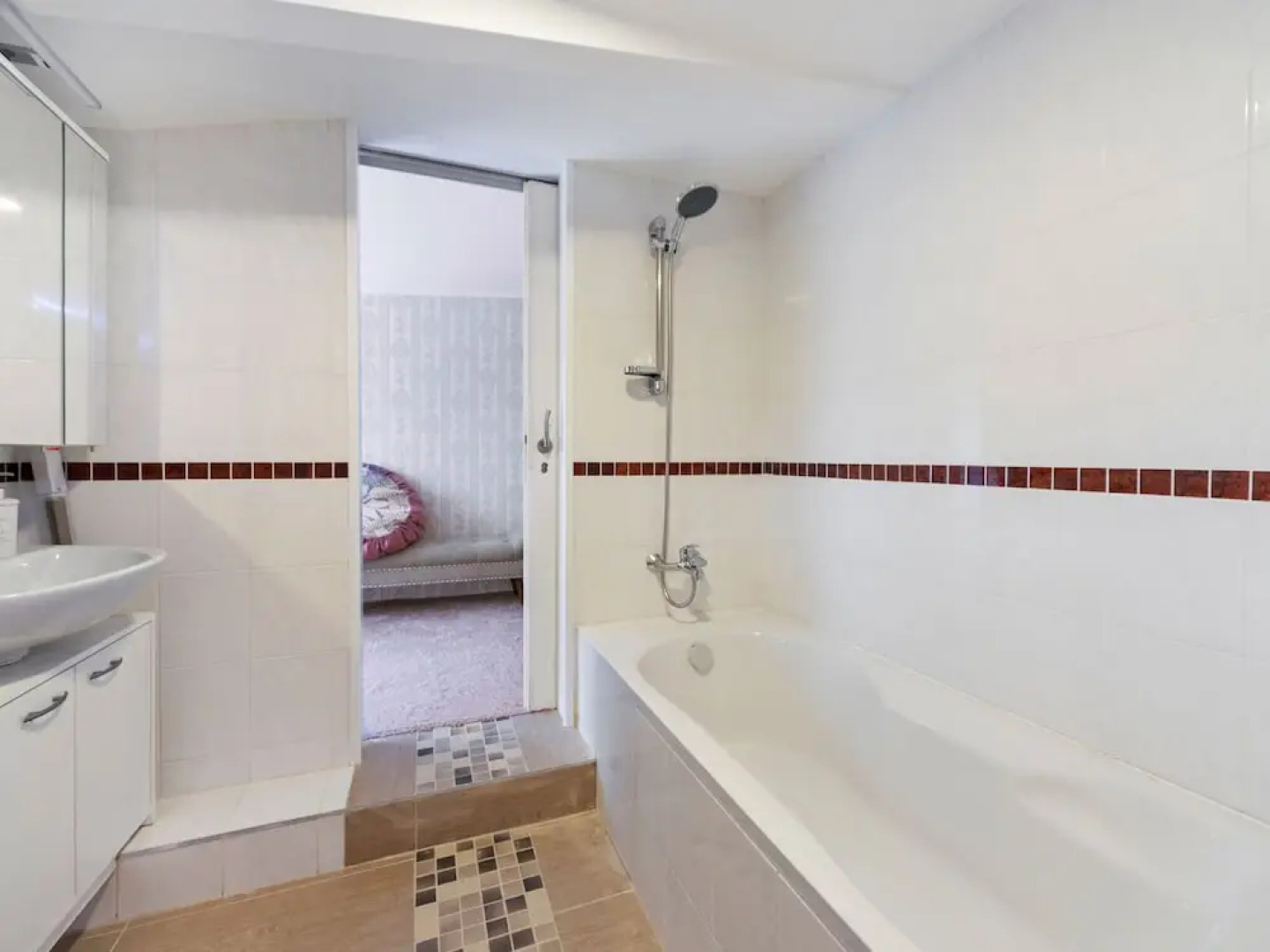 Cosy Holiday Home in Bad Soden-Salmünster near Hiking Trails