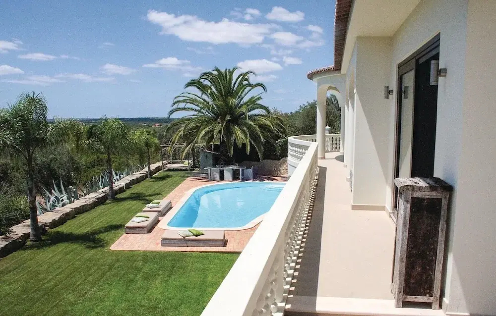 Stunning Home in Silves With Wifi and 4 Bedrooms