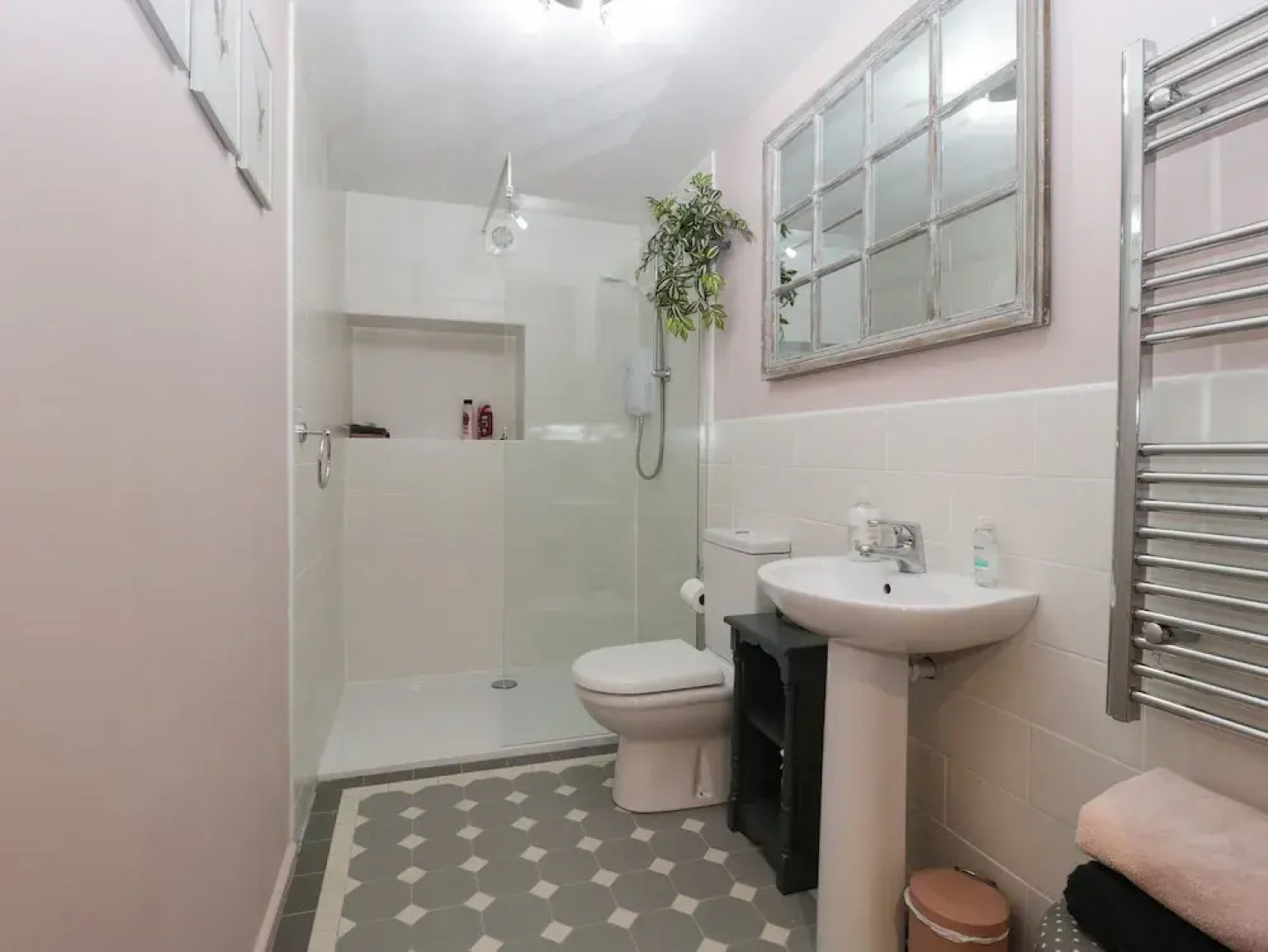 The Courtyard - Hilltop Barn