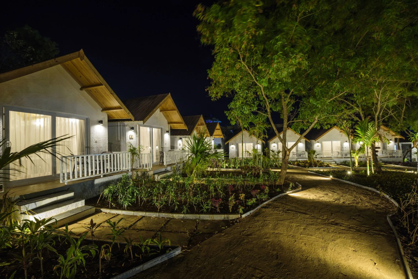 White woods Resort & Spa