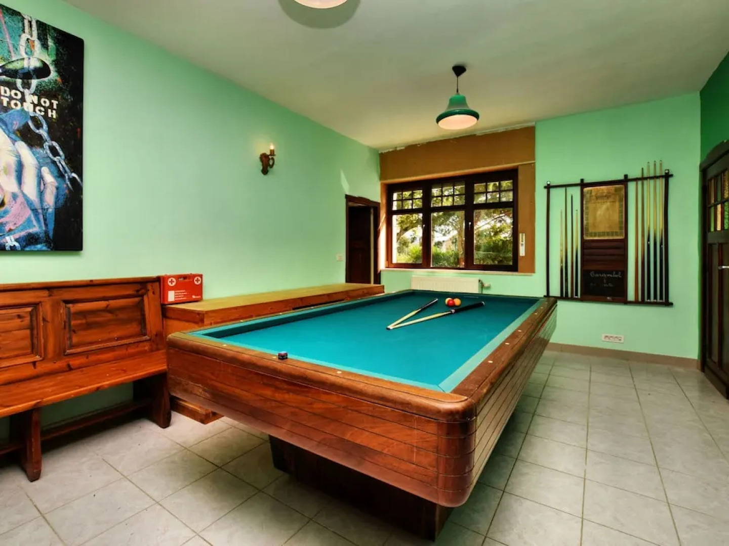 Pleasant Holiday Home in Erezée Ardennes with Hot Tub, Sauna