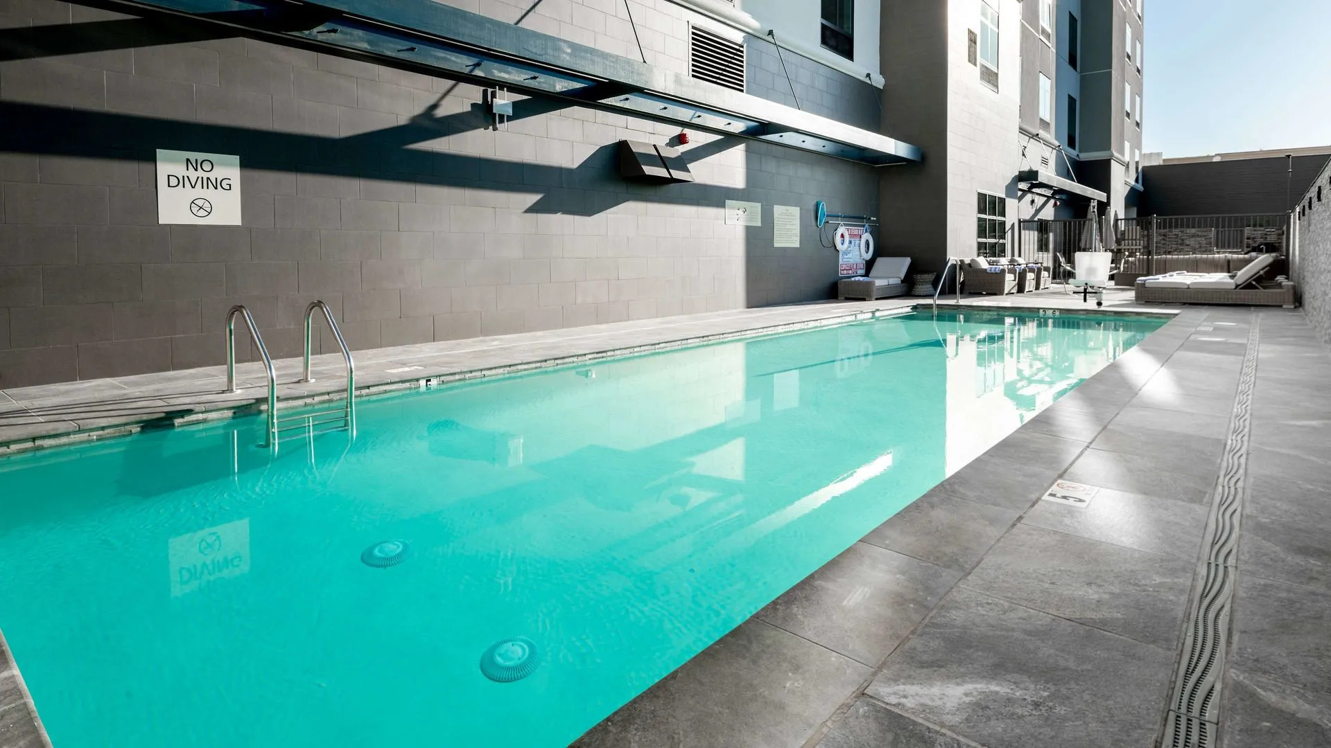 Hampton Inn Riverside Downtown