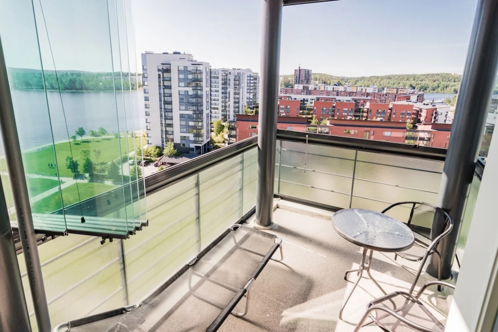 Local Nordic Apartments - Bald Eagle