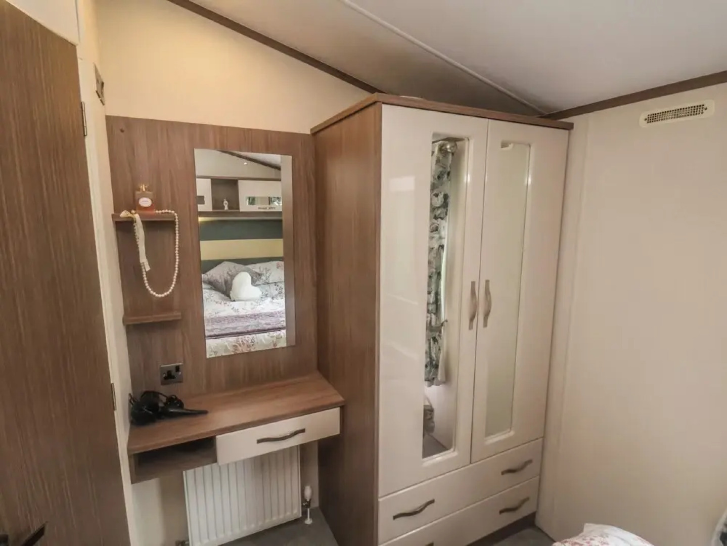 47 The Drake Forgetmeknot