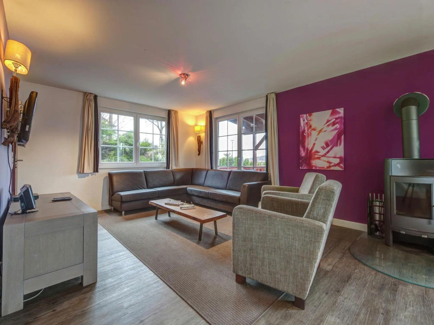 Luxury Villa with Fireplace near Reservoir in Nordeifel